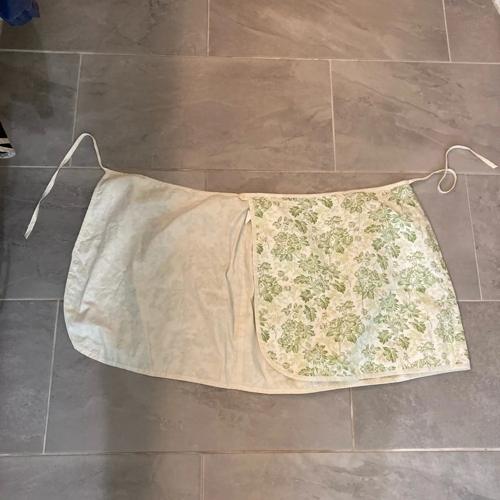 J. Crew green cotton floral mini wrap skirt size 8